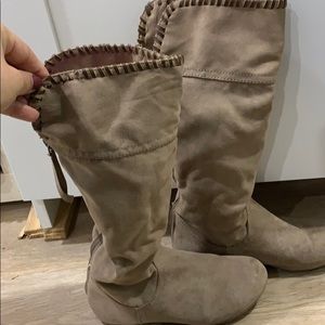 Girls fashion boots